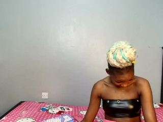 blackfantastickk live cam preview