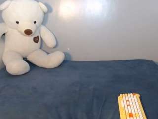 blackwiidoww44's live room