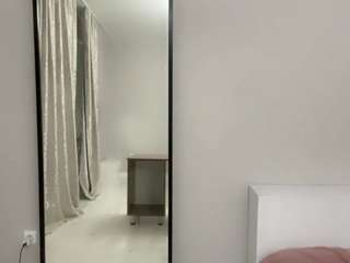 Deidralaquay's cam show statistics and live stream