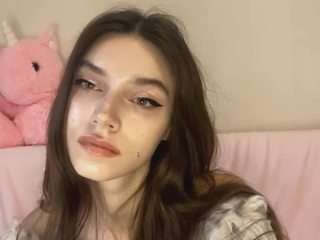 Live webcam model hortensetoledano on Soda Cams