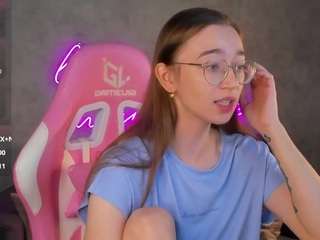 lucy-green's live room