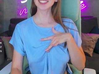 lucy-green webcam model