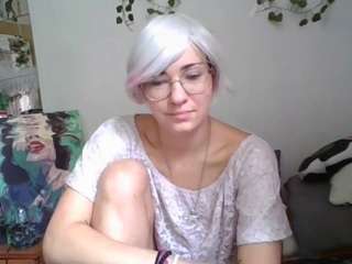 PearlKiki19 nude on webcam for live sex chat