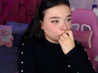 Nahia-Brm live webcam show