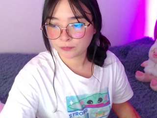 Nahia-Brm live webcam show