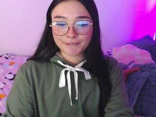 Nahia-Brm live webcam show
