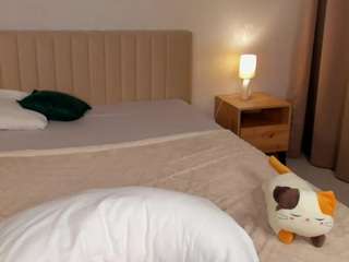 kikipeachhh live webcam show