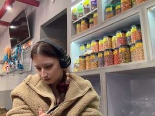 Kate live webcam show