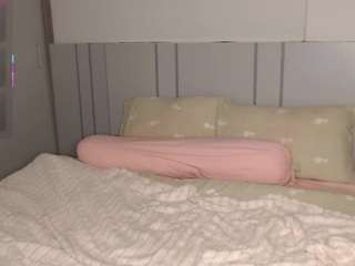 red-roxyfoxy live webcam show