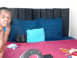 Tiarabae25