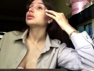yadiraswarm Sex Cam Show