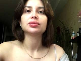 yadiraswarm live webcam show