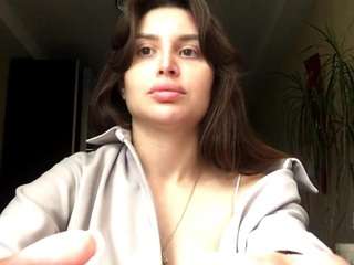 yadiraswarm live webcam show