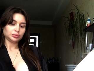 yadiraswarm live webcam show