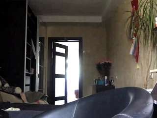 YadiraSwarm live webcam show