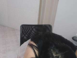 le modèle adaracute69 est en webcam porno dans un show sur le site camsoda, il possède les tags suivants: anal,no drinking,young adult,toys,teen 18,tattoos,black hair,no smoking,moaning,lovense,fingering,deepthroat,cowgirl,brown eyes,big tits,curvy,hd,squirt