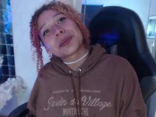 DannaGlow live cam