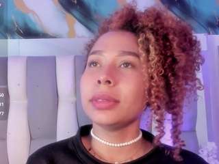 dannaglow Sex Cam Show