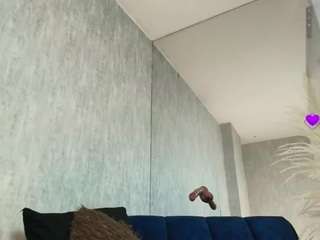 dannaglow live webcam show
