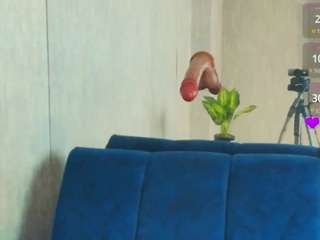 DannaGlow live webcam show