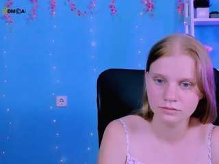 bella-sky Sex Cam Show