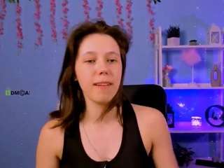 bella-sky Live Webcam on CamSoda