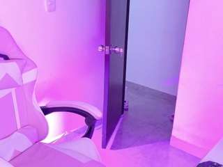 Brianna-Swann live webcam show