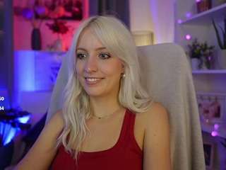 LucyCutie live cam preview