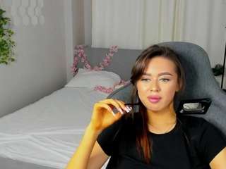 Live cam show with NicoleRossss