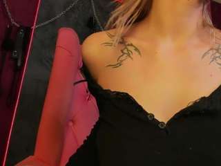 SabrinaHamiltons live webcam show