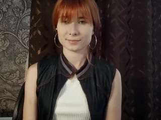 Cadie live webcam show