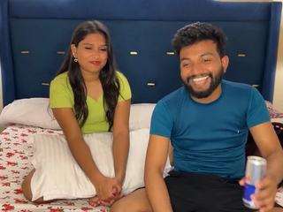 CuteMahi1 live cam — anal, hairy pussy, young adult