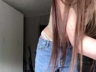 Lelastorm's cam show statistics and live stream