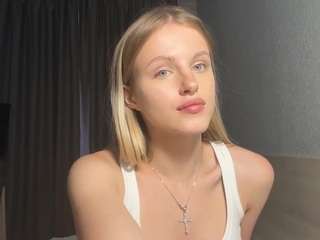 denissetinnin's CamSoda show and profile