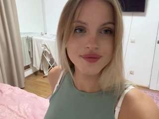 DenisseTinnin live cam preview