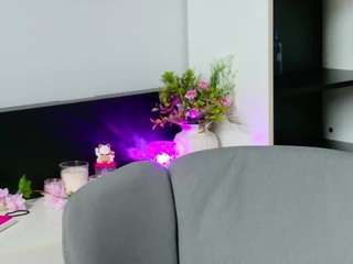 LianaJordanovich live webcam show