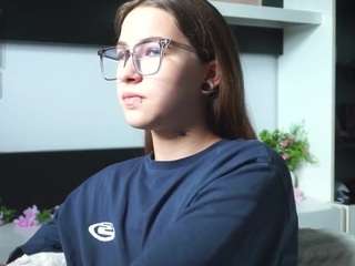 lianajordanovich's live room