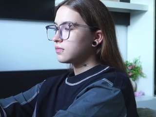 lianajordanovich's live room
