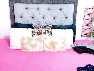 charllottesexy from CamSoda is Freechat