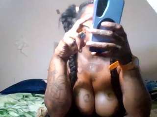 stalliontheesava... Live Webcam on {site_name}