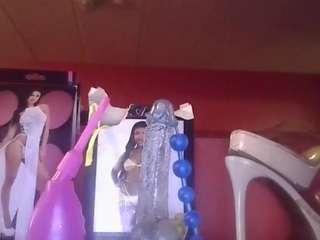 le modèle stalliontheesavage est en webcam porno dans un show sur le site camsoda, il possède les tags suivants: ass,bedroom,bikini,blowjob,cum,green eyes,kinky,lingerie,solo,teen (18+),toes,young adult,hd