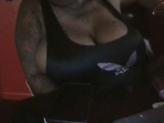 AFRICA THEE SAVAGE live cam preview
