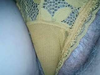 Elizza6869