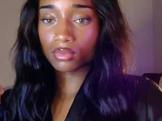 itsbombshellbarbie live cam on CamSoda