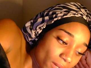 itsbombshellbarbie live cam preview