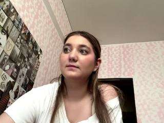 Emma live webcam show