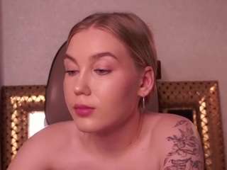 Annelle live cam preview
