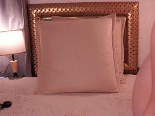 Annelle live cam preview