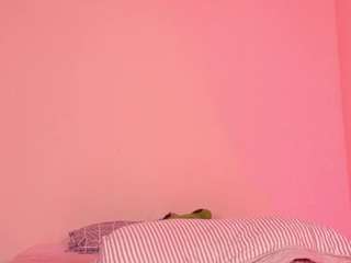 Dahliabrowniee live cam preview