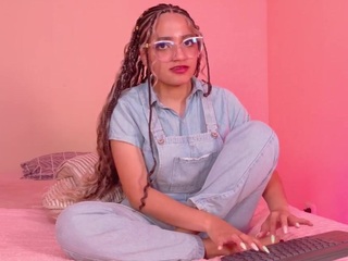 dahliabrowniee